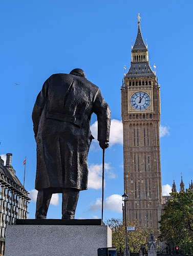 Sir Winston Churchill statue