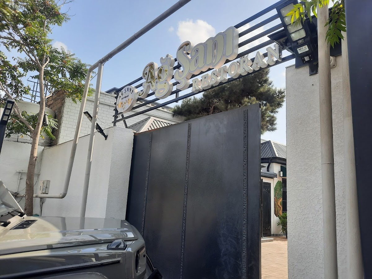 Ağ Şanı Restoranı