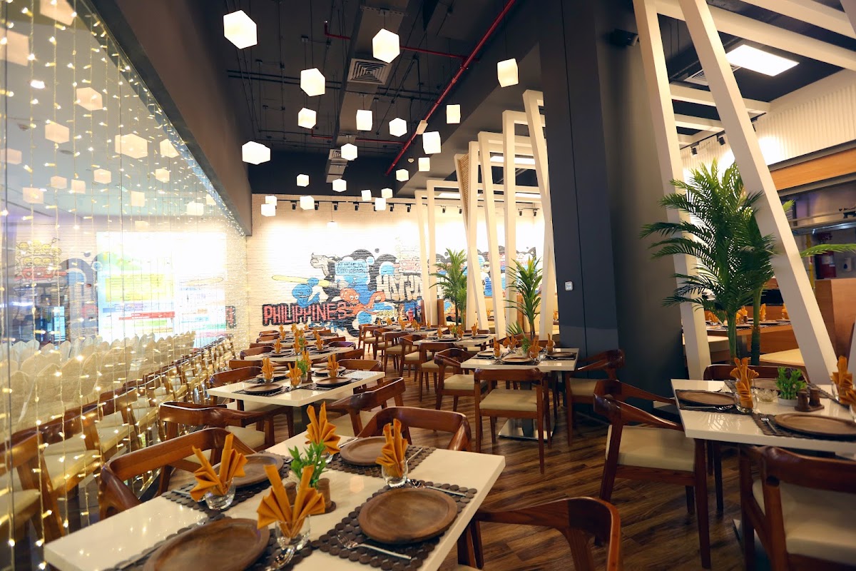 Hot Palayok Restaurant & Grill, Madinat Zayed, Abudhabi