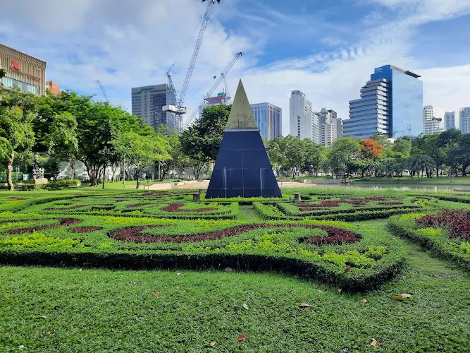 Benchasiri Park