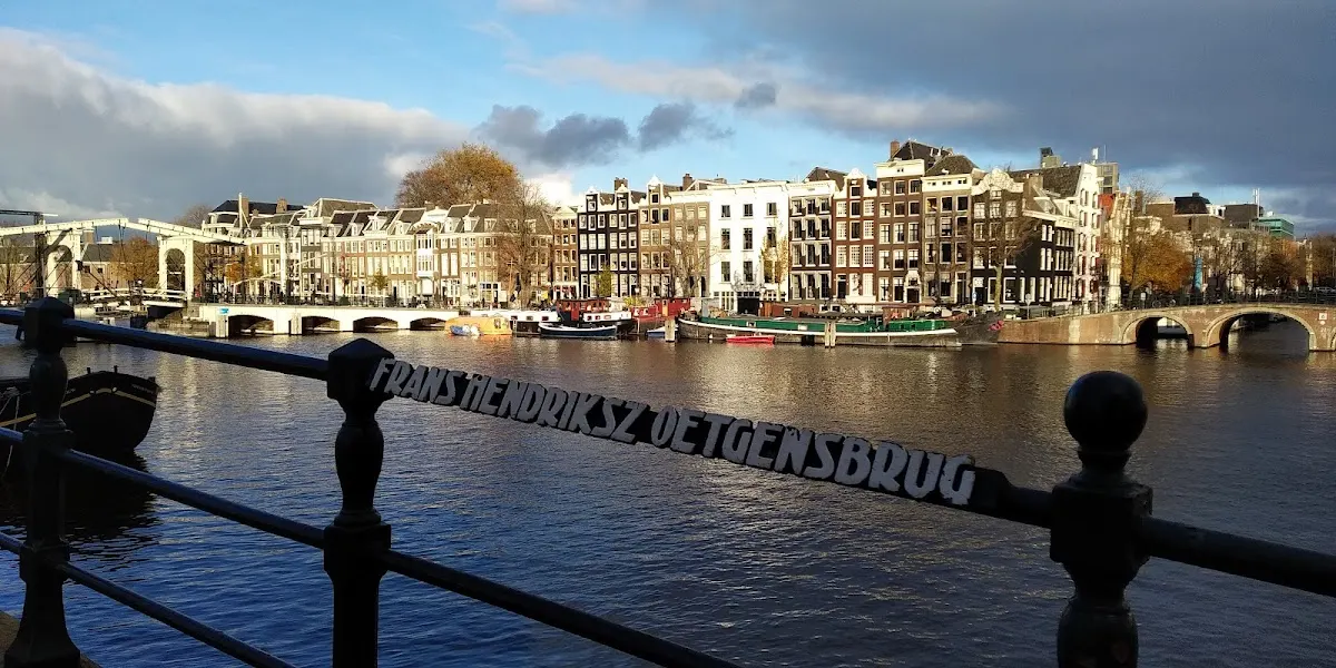 Skinny Bridge