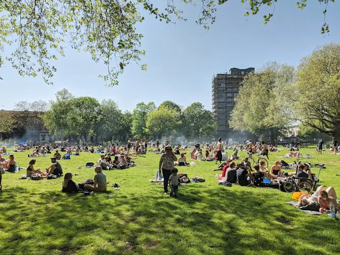 London Fields Hackney Picnic Field