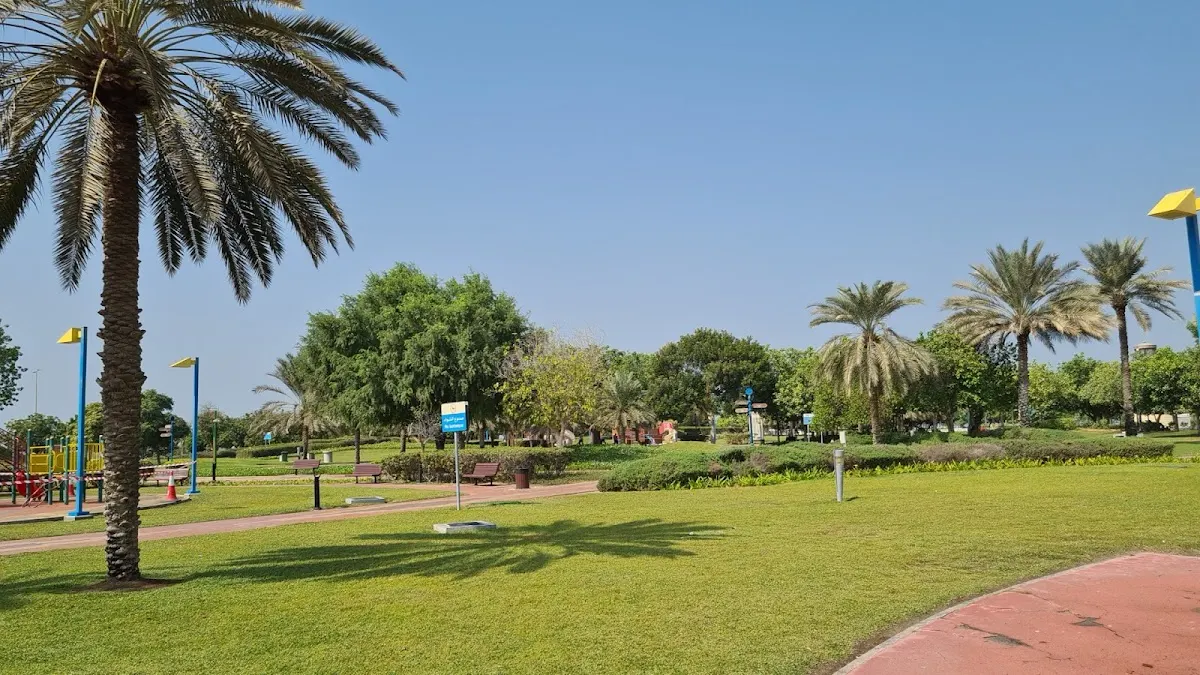 Abu Dhabi Corniche Park