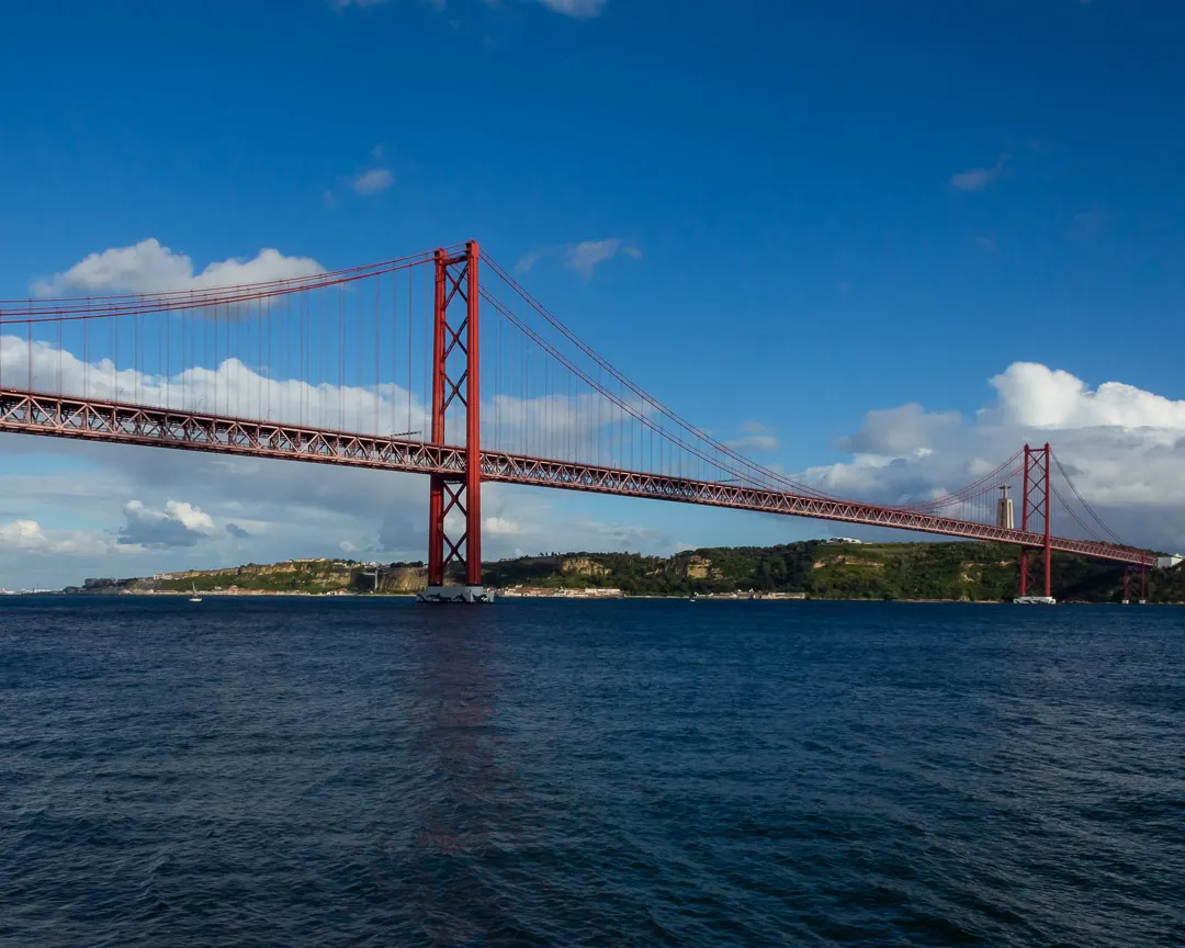 Ponte 25 de Abril