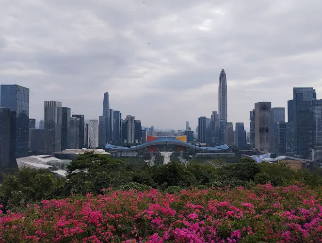 Lianhuashan Park Fengzheng Square