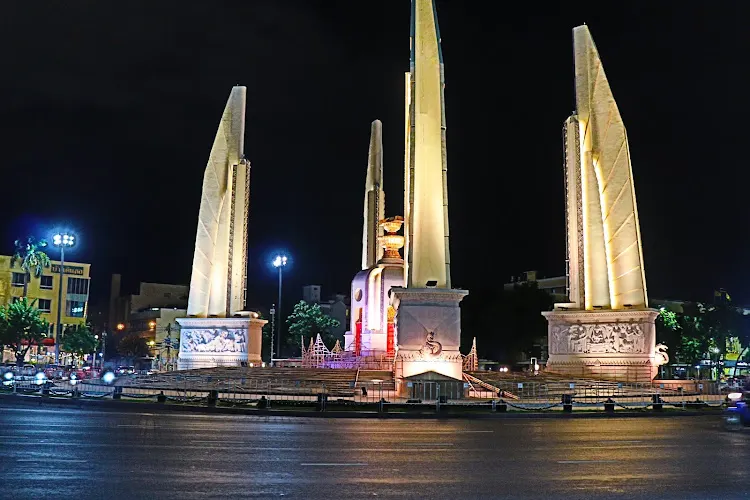 Democracy Monument