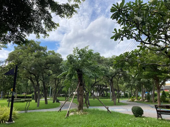 Suan Luang Rama VIII Park