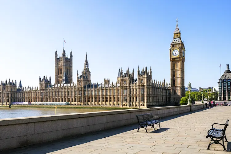 Lambeth Bridge
