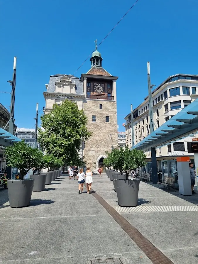 Tour de l'Île