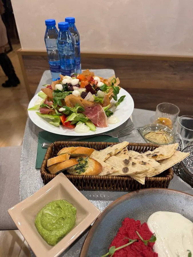 Cachot Kitchen & Bar