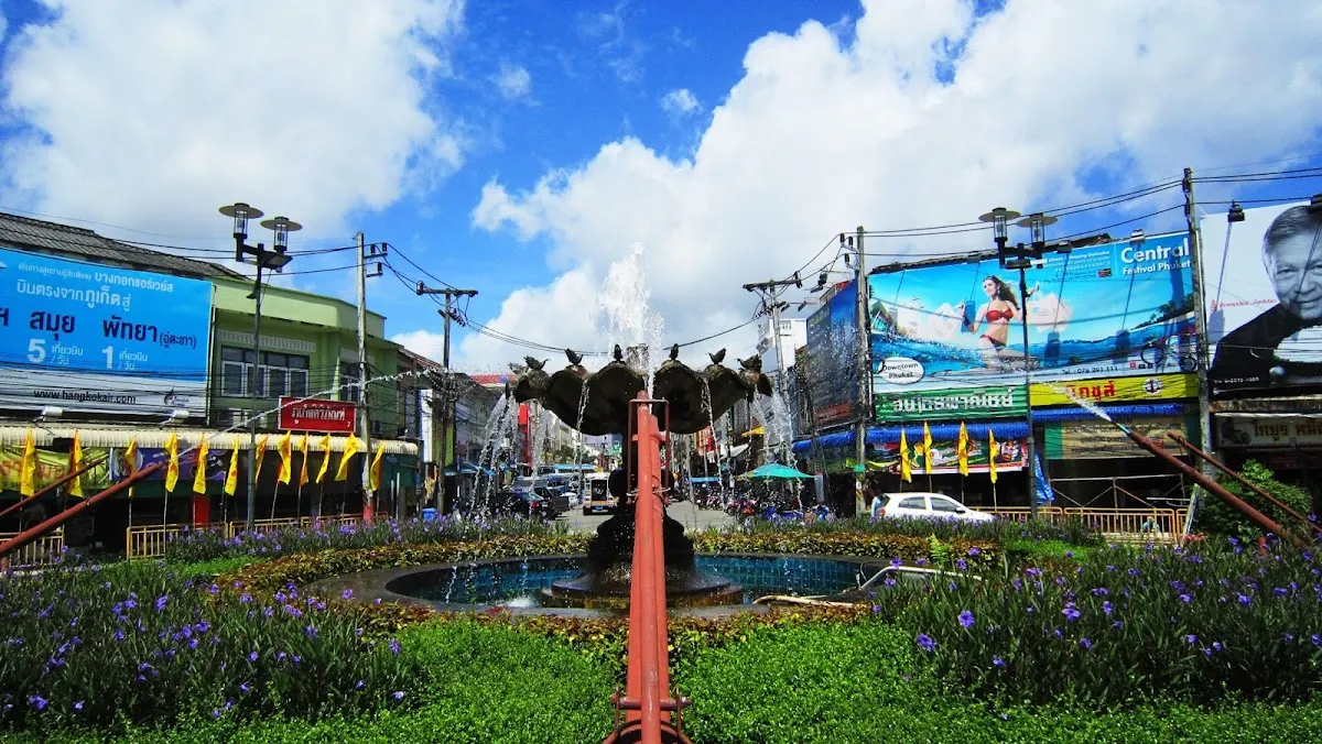 Suriyadej Circle