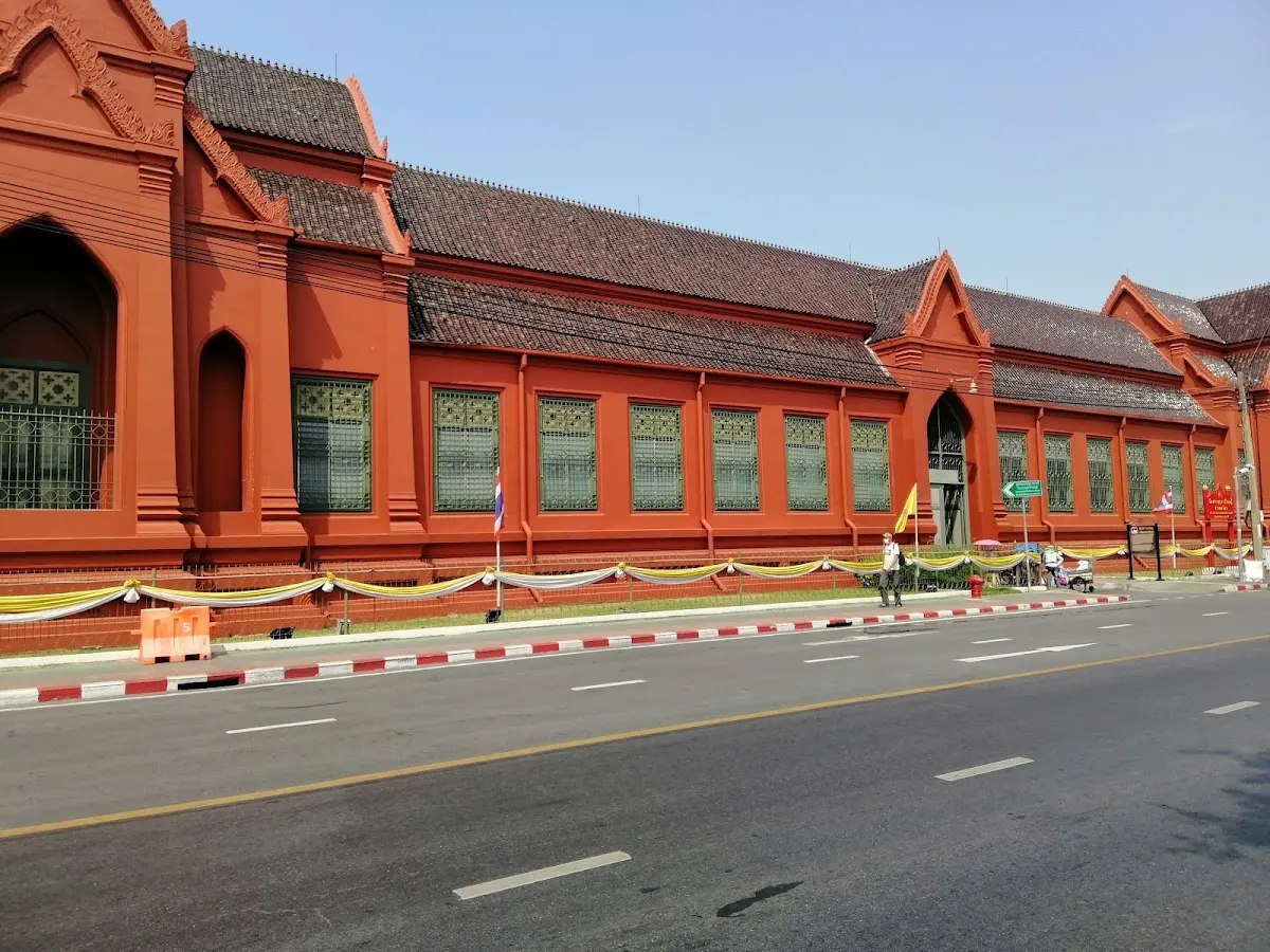 Thaworawatthu Building