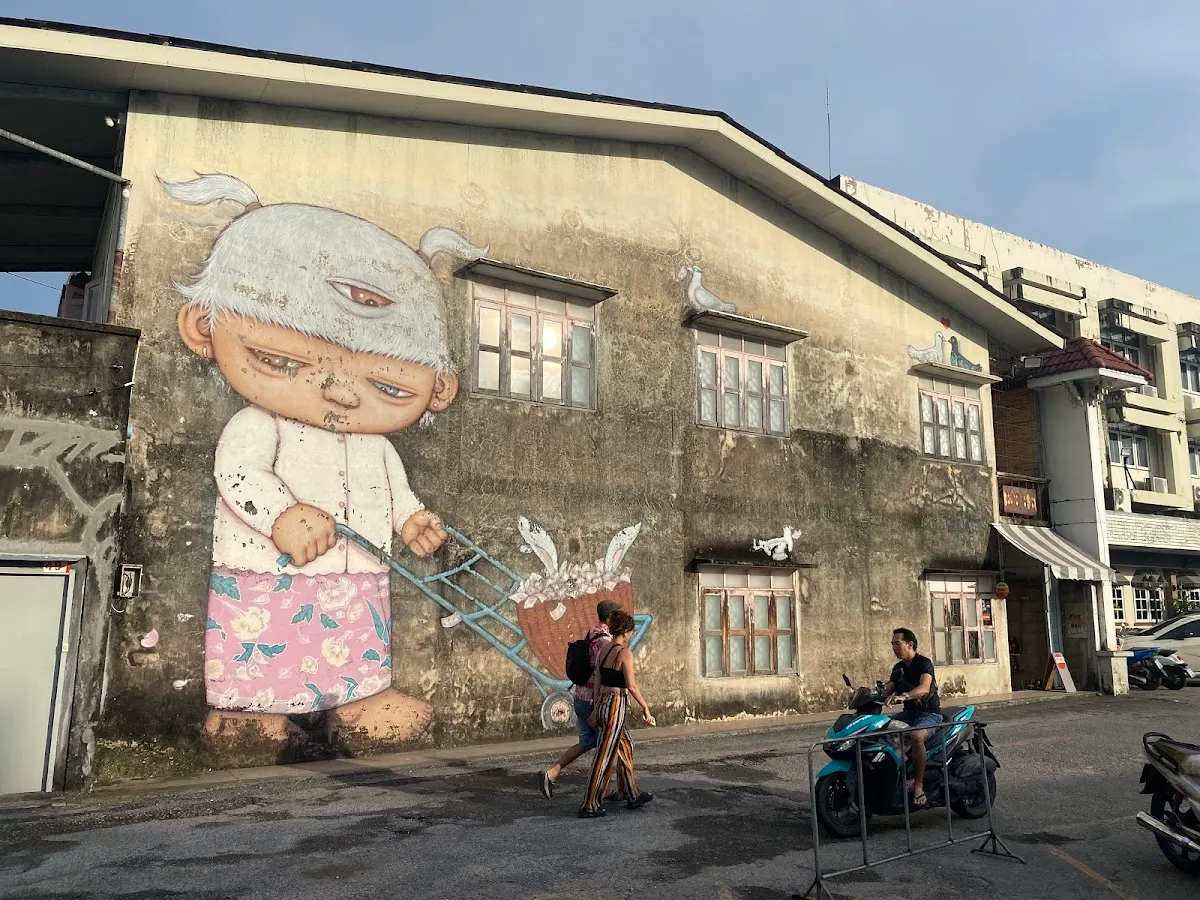 Mardi in Baba Dress - Street Art